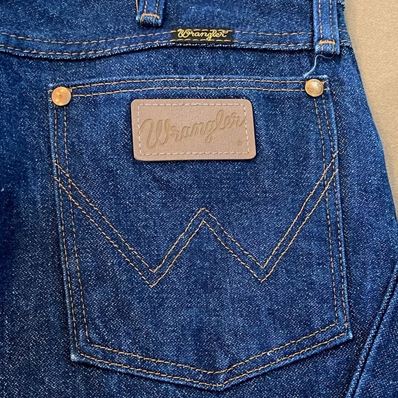 Wrangler men’s jeans 33 inch waist and 38 inch inseam price is firm - Picture 4 of 8